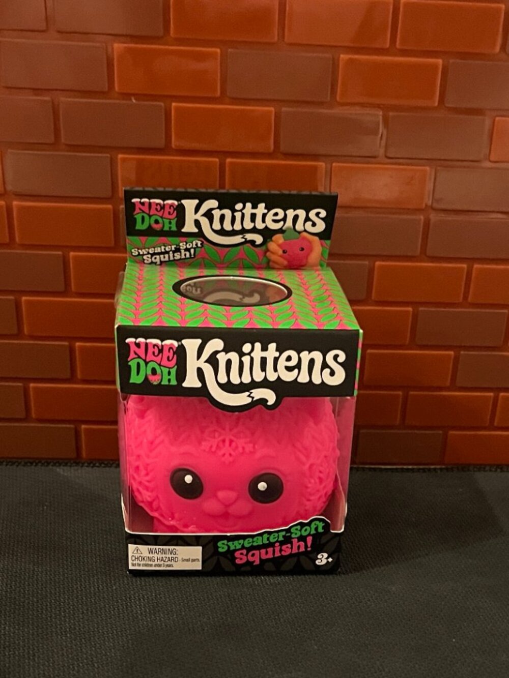 Needoh Pink Knitten